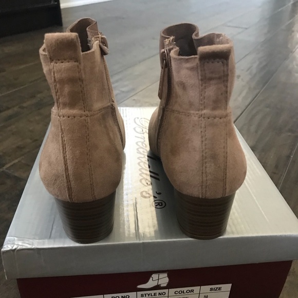 Western style taupe stacked heel - Picture 4 of 4